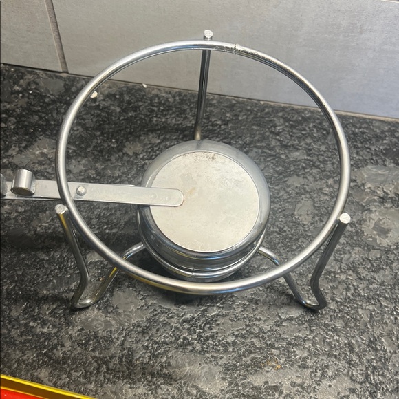 Vintage Yellow Fondue Set with Wooden Handle 8 forks included 1960’- 1970’s MCM - Picture 5 of 8